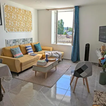 Gare 10 Min - Paris Cdg 25 Min - Asterix 20 Min Appartement