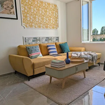Gare 10 Min - Paris Cdg 25 Min - Asterix 20 Min Appartement